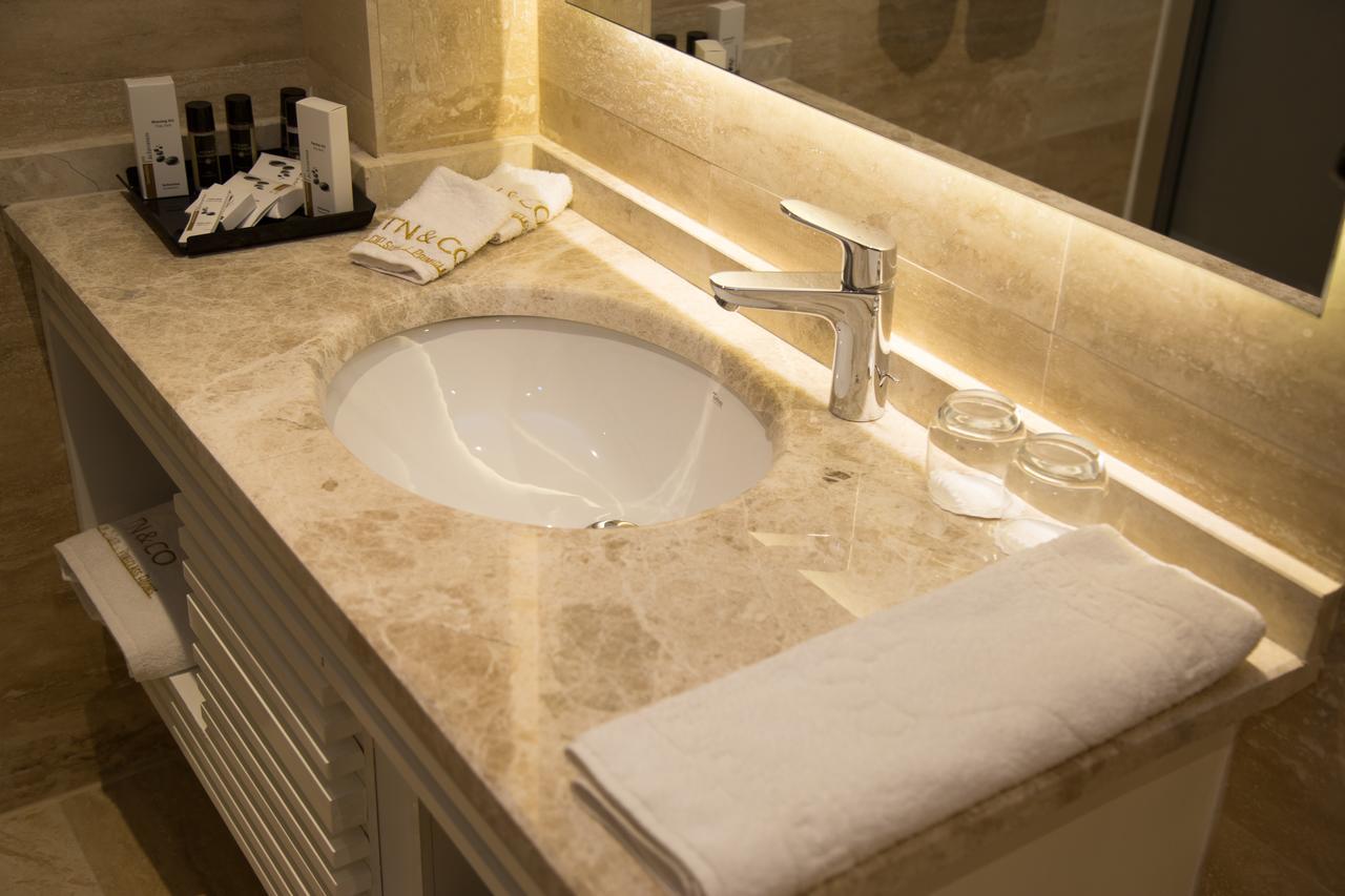 Tn&Co Exclusive Cip Suites And Primeclass Rooms (Adults Only) Muğla Bagian luar foto